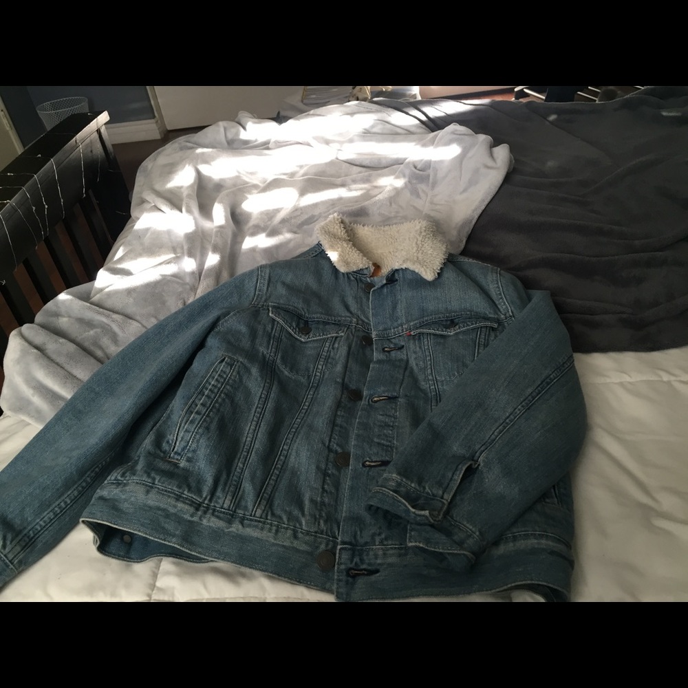 Levi's jean jacket